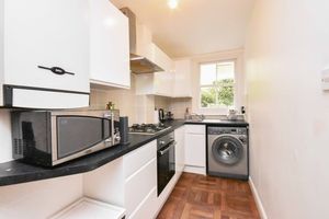 Kitchen- click for photo gallery